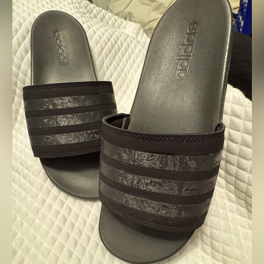 Adidas Adilette Plush cloud-like comfort Sport Slides with sleek design Size 8